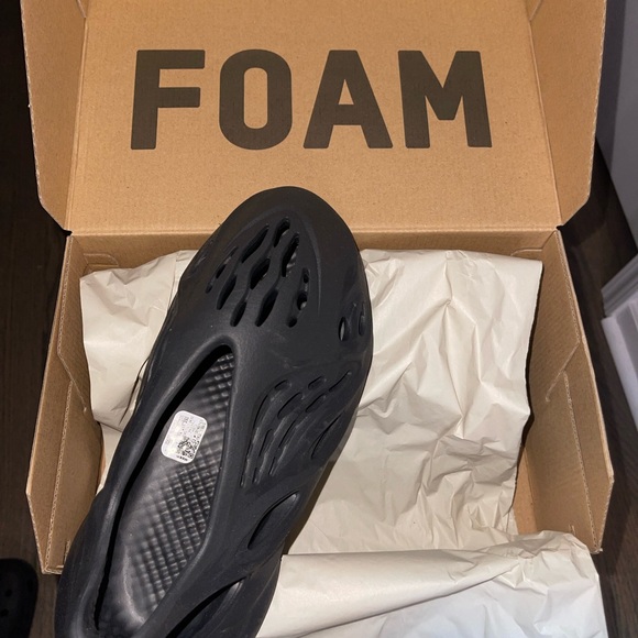 Sandals_&_Flip_Flops